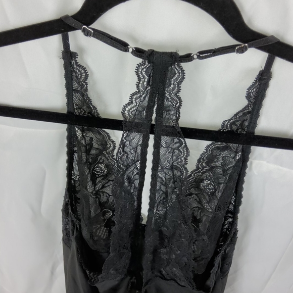 V.S.🖤 Sexy Black Babydoll lace slip/nightgown - Picture 5 of 10